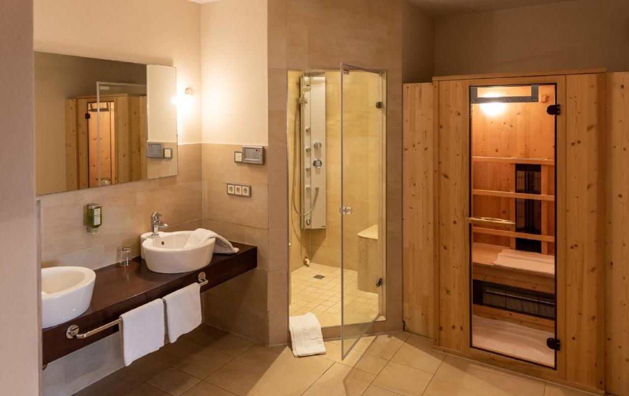 Thula Wellnesshotel Bayerischer Wald Lalling Exterior foto