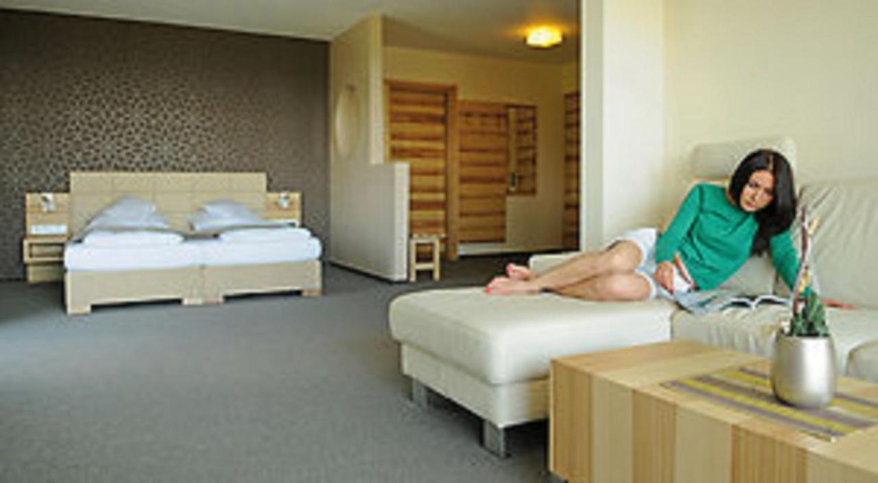 Thula Wellnesshotel Bayerischer Wald Lalling Exterior foto